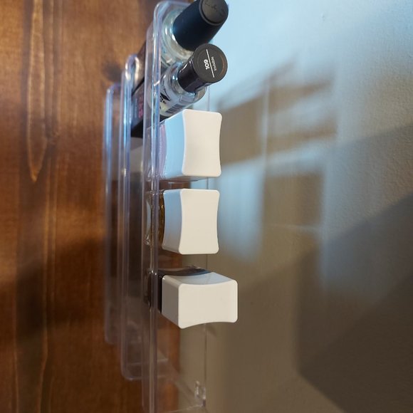 9 Cosmetic Display or Household Display Racks - Picture 3 of 7